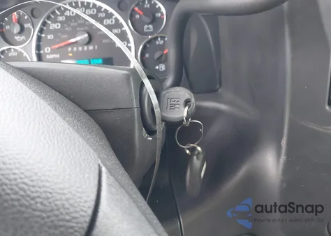 2025 Chevrolet Express Cargo Rwd 2500 Regular Wheelbase Wt z USA, uszkodzony, nr VIN 1GCWGAFP1S1204688